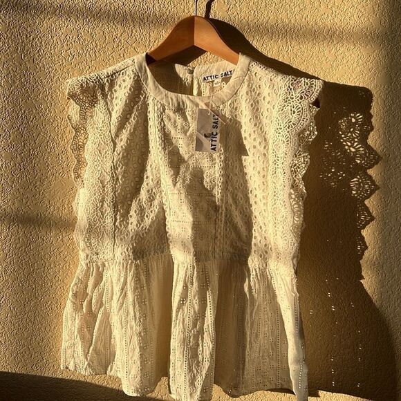 NWT Attic Salt Women's Cream Lace Top Small - Picture 4 of 6